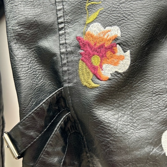 Aftf Basic Outerwear The Francis Embroidered Women's Faux Leather Jacket Moto Sm - Picture 8 of 11